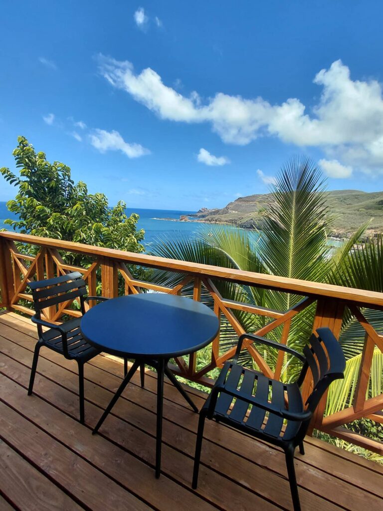 Terrasse du Poumaka Lodge à Ua Pou